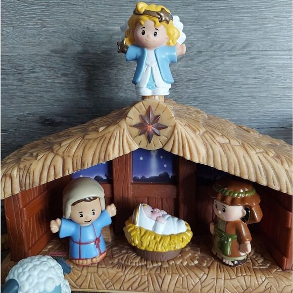 FISHER-PRICE CHRISTMAS STORY NATIVITY SCENE SET - Picture 3 of 4